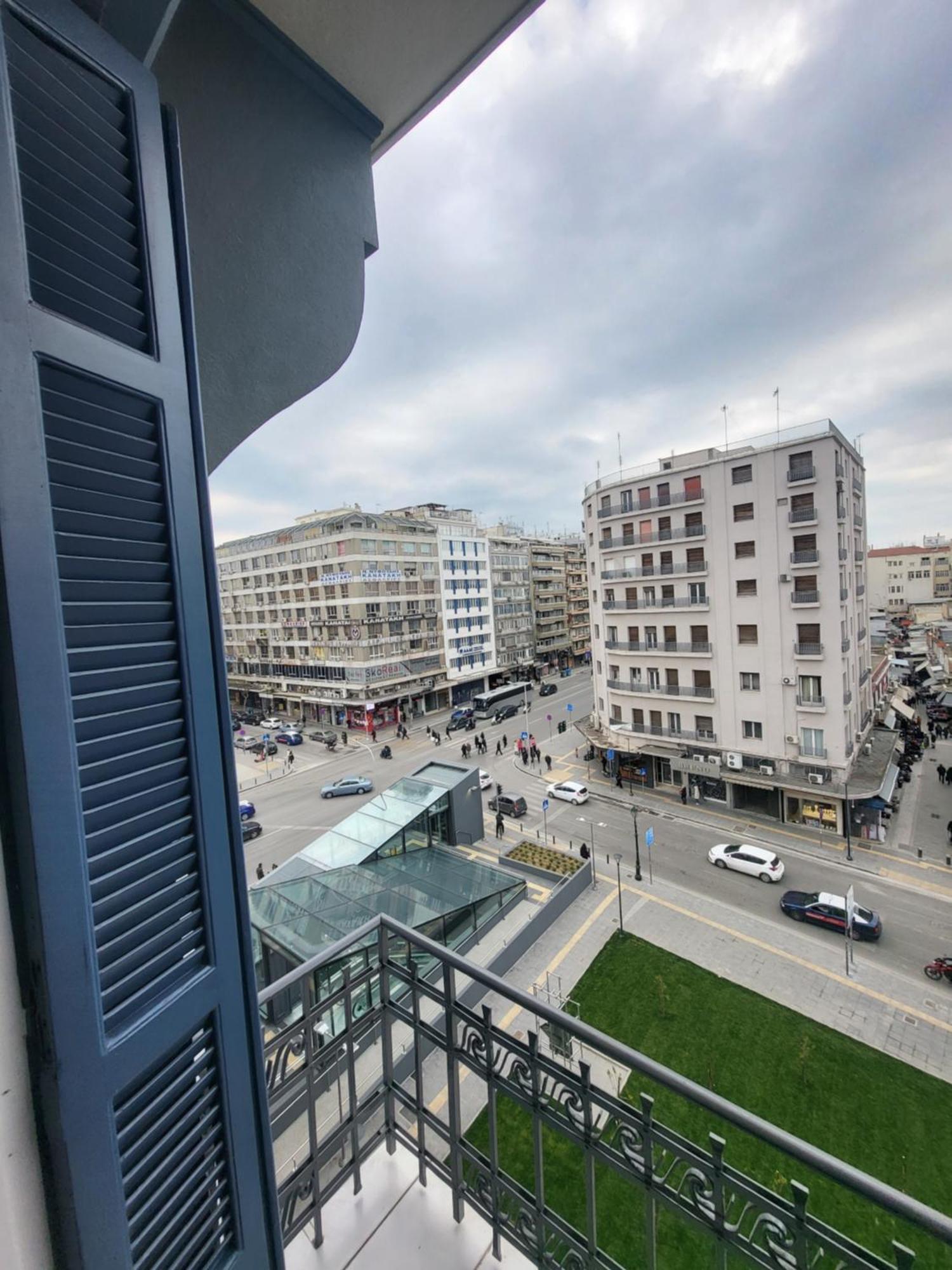 # Alegra Apartment , 10Mtrs From Venizelou Metro Station Salonic Exterior foto